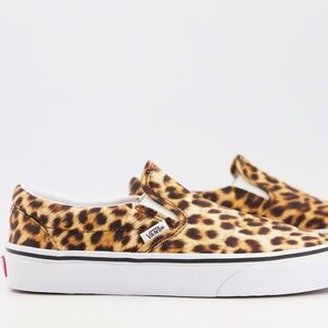 Vans Leopard slip on sneakers in black Unisex Women’s 8.5 Men’s 7 excellent